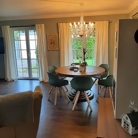 Seeliebe Mit Sauna Und Nur 50 Mtr. Bis Zum سنفتنبرغ